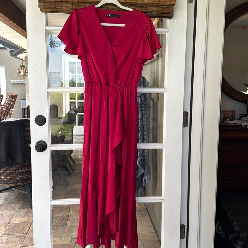 Leslie Fay Red Flutter Sleeve V-Neck dress size 6